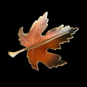 Vintage Autumn Maple Leaf Brooch Goldtone and Enamel